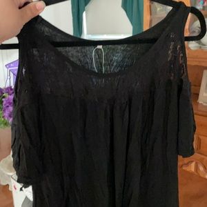 Xxl black cold shoulder lace top